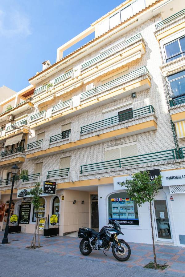 4 Bedroom Apartment Close By Beach In Fuengirola Exterior photo